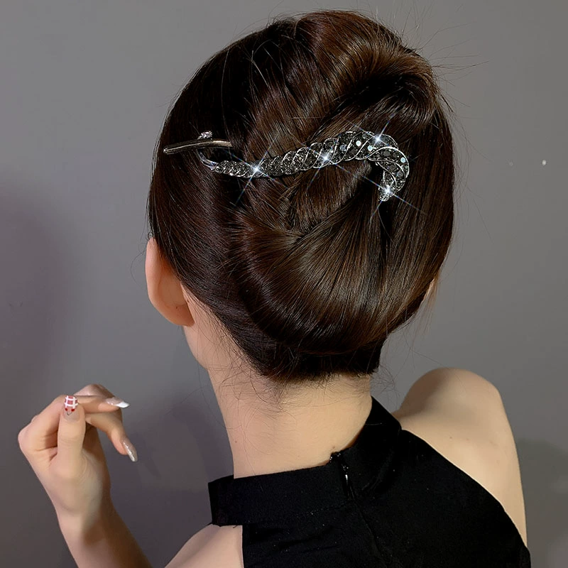 black-rhinestone-twist-clip