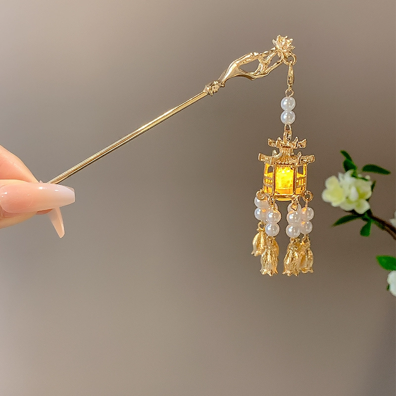 palace-lantern-pendant-hairpin