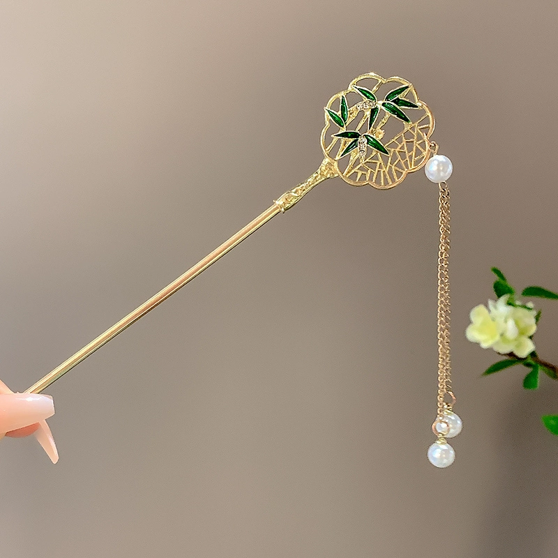 antique-bamboo-tassel-hairpin