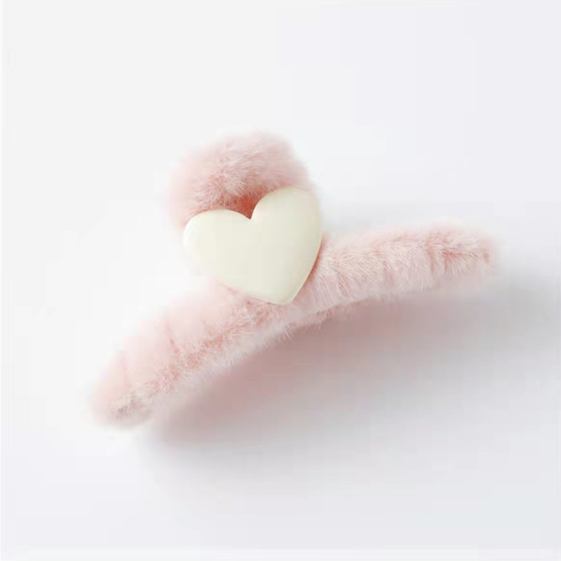 love-pink-plush-grab-clip