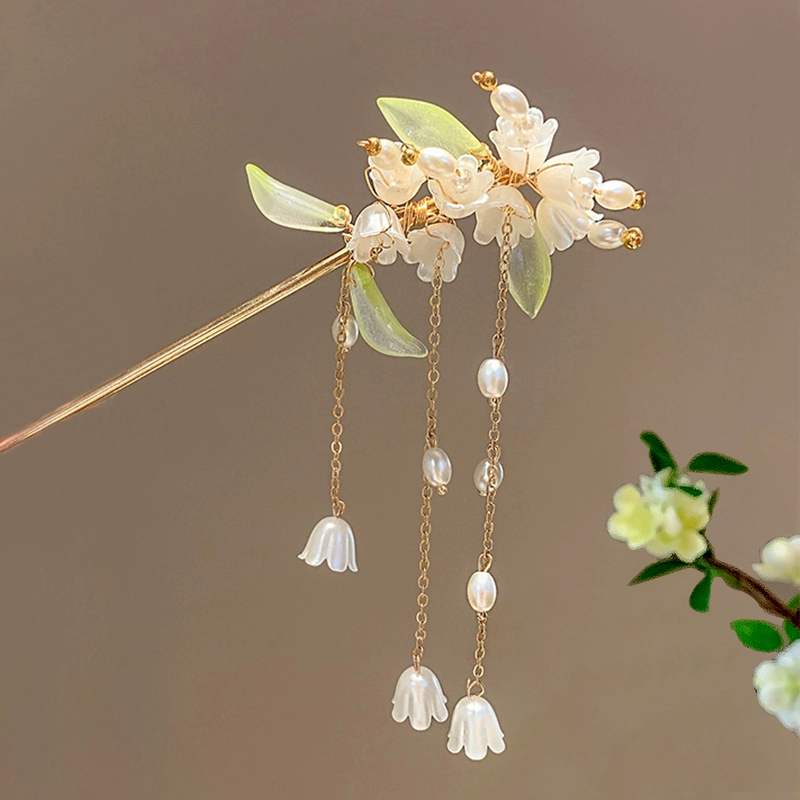 lily-of-the-valley-tassel-hairpin