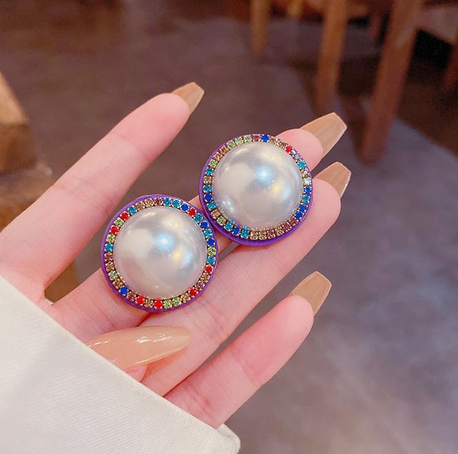 colorful-diamond-large-pearl-stud-earrings